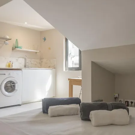 Apartment Formosa Stylish By Homing Porto